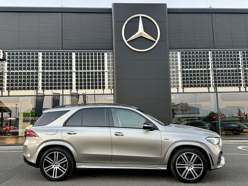 Mercedes-Benz GLE (2021) 350 de 4MATIC SUV - fotka 9 z 50