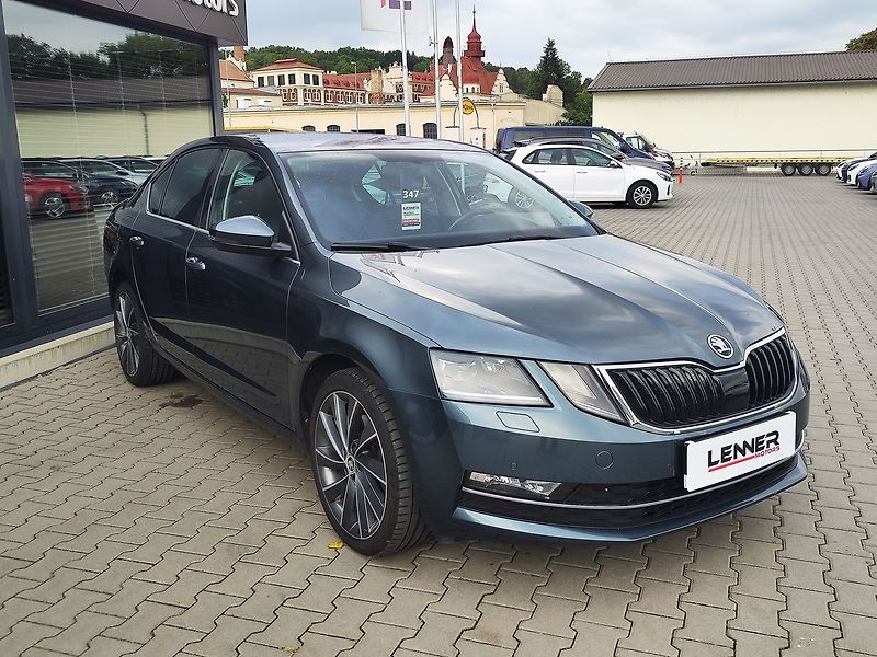 Škoda Octavia 2.0 TSI/140kW Style DSG - fotka 3 z 32