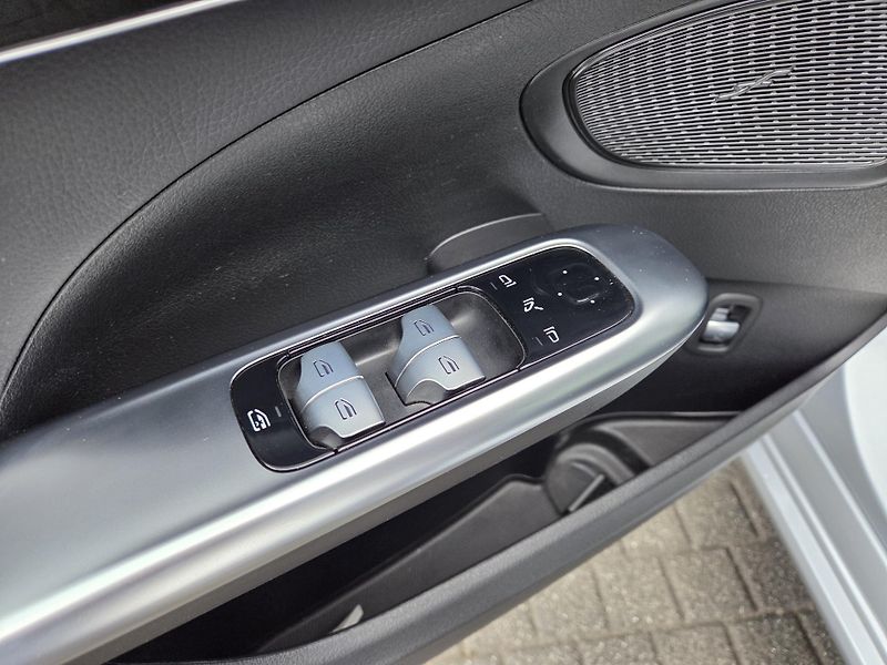Mercedes-Benz Třídy C 200d Touring MATRIX ACC - fotka 12 z 50
