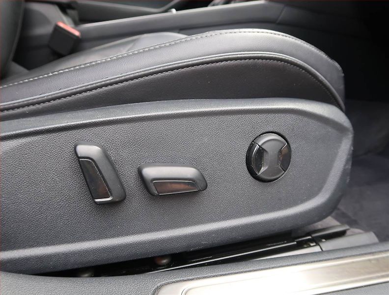 Volkswagen Arteon (2017) Elegance 2.0 BiTDI 4Motion - fotka 18 z 23