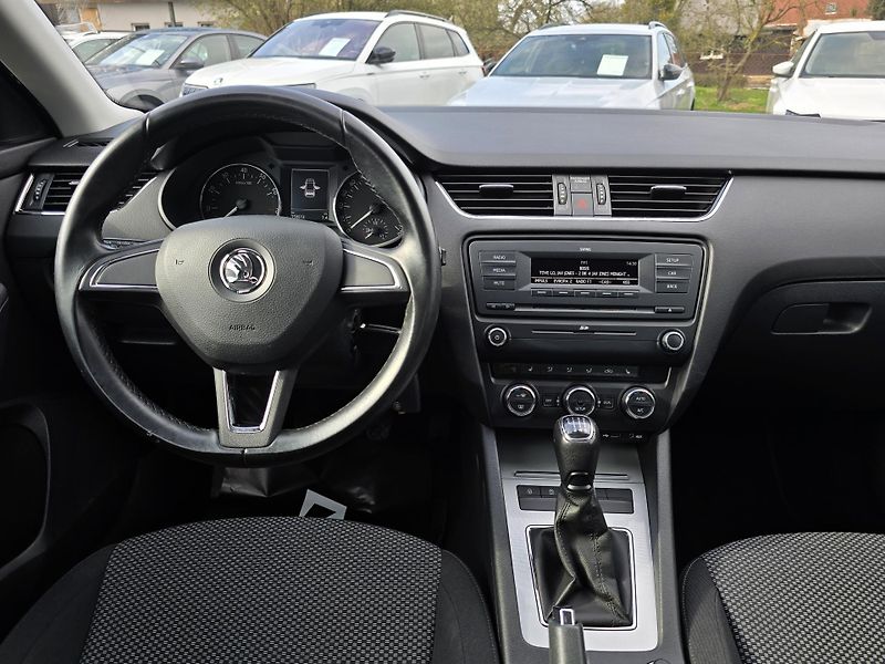 Škoda Octavia 1.4TSI 103KW DIGI KLIMA 1.Maji - fotka 14 z 15