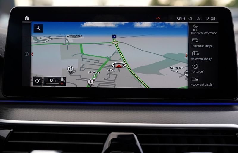 BMW Řada 5 540i xDrive/Lasery,HUD/335PS - fotka 36 z 45