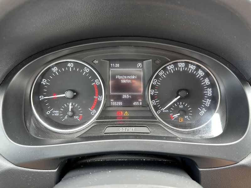 Škoda Rapid 1.2 TSI Ambition  - fotka 9 z 25