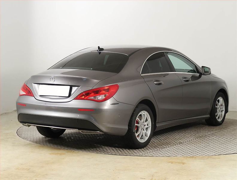 Mercedes-Benz CLA (2015) 180, Automat, Serv.kniha, Kůže - fotka 5 z 22