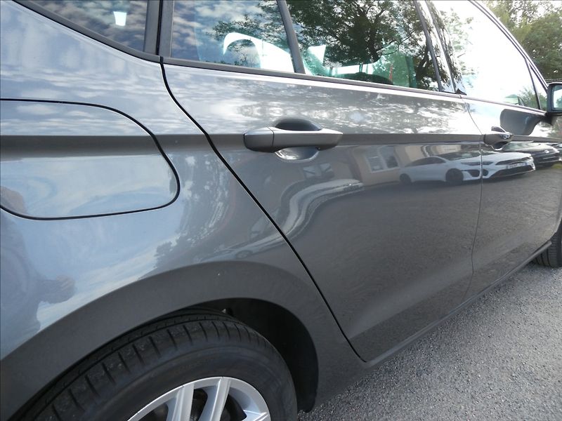 Volkswagen Golf Sportsvan 1,5 TSi 110kW DSG,závěs,naviga - fotka 13 z 43