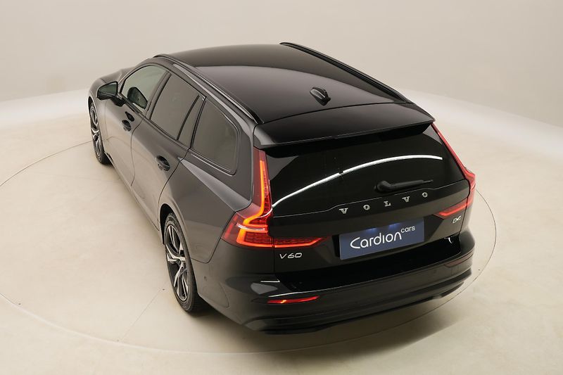 Volvo V60 B4 DARK PLUS AUT CZ - fotka 17 z 51
