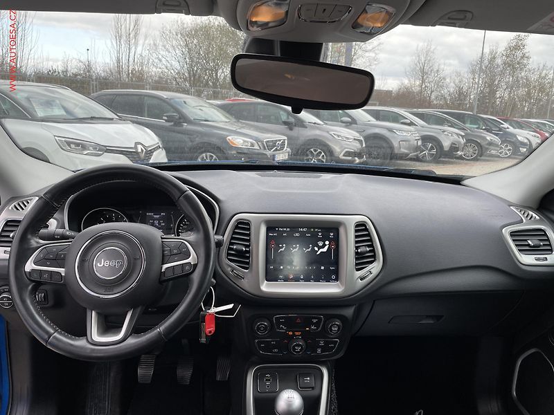 Jeep Compass (2018) 1.6 M-Jet, Longitude, TZ - fotka 8 z 20