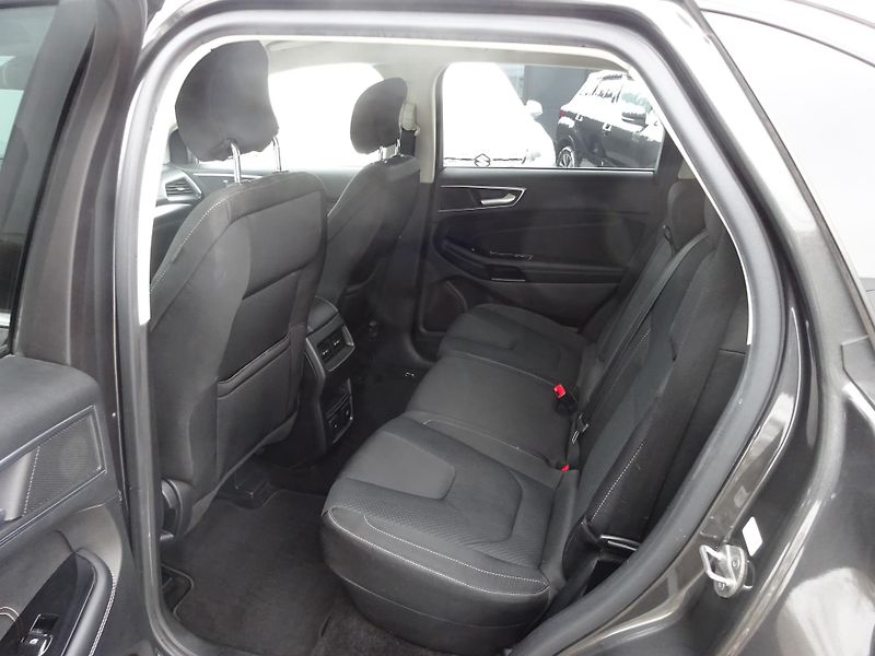 Ford Edge 2.0 TDCi 154kW AT AWD Titanium - fotka 11 z 23