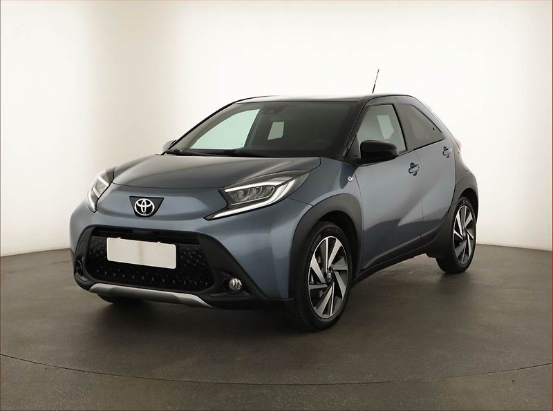 Toyota Aygo (2024) 1.0, Automat, ČR,1.maj - fotka 2 z 20
