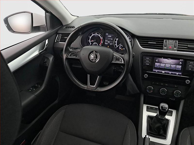 Škoda Octavia (2018) Ambition 1.4 TSI, ČR,1.maj - fotka 7 z 18