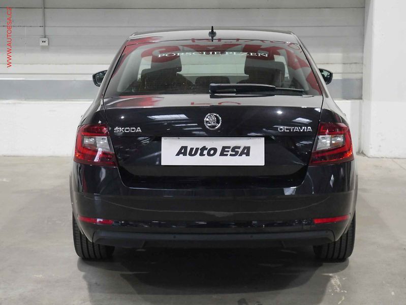 Škoda Octavia (2019) 2.0TDi, 1.maj,ČR, Style - fotka 5 z 23