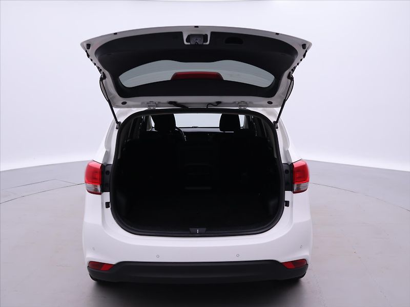 Kia Carens 1,7 CRDi 85kW CZ Comfort 2.Maj - fotka 9 z 29