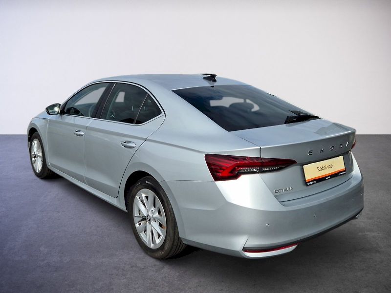 Škoda Octavia (2025) Top Selection 1.5TSi M-HEV 110 - fotka 8 z 31