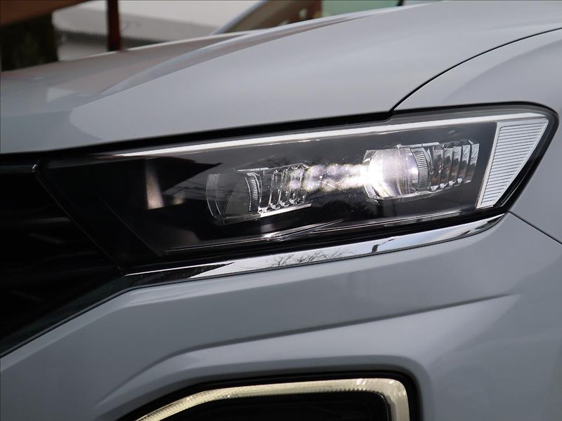 Volkswagen T-Roc 1,6 TDi Style LED Webasto Asis - fotka 37 z 39