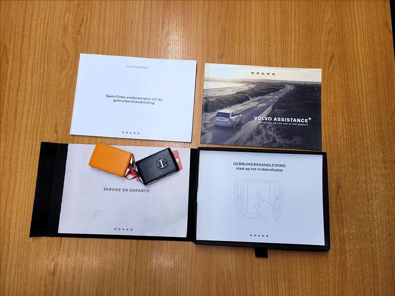 Volvo XC40 T5,PHEV,Inscription,led, - fotka 40 z 40