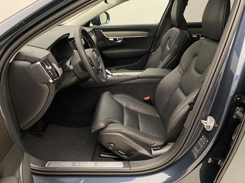 Volvo V90 CC B4 AWD ULTIMATE AUT  - fotka 3 z 62