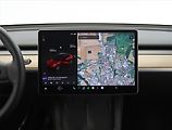 Tesla Model Y (2022) Long Range AWD 75kWh, SoH 89% - náhled 11