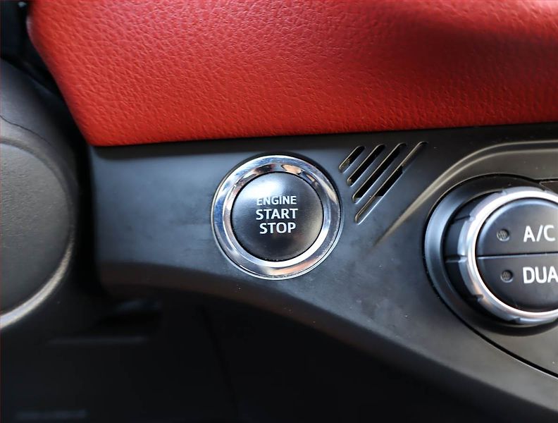 Toyota Yaris (2018) 1.5 Dual VVT-i, Automat - fotka 16 z 22