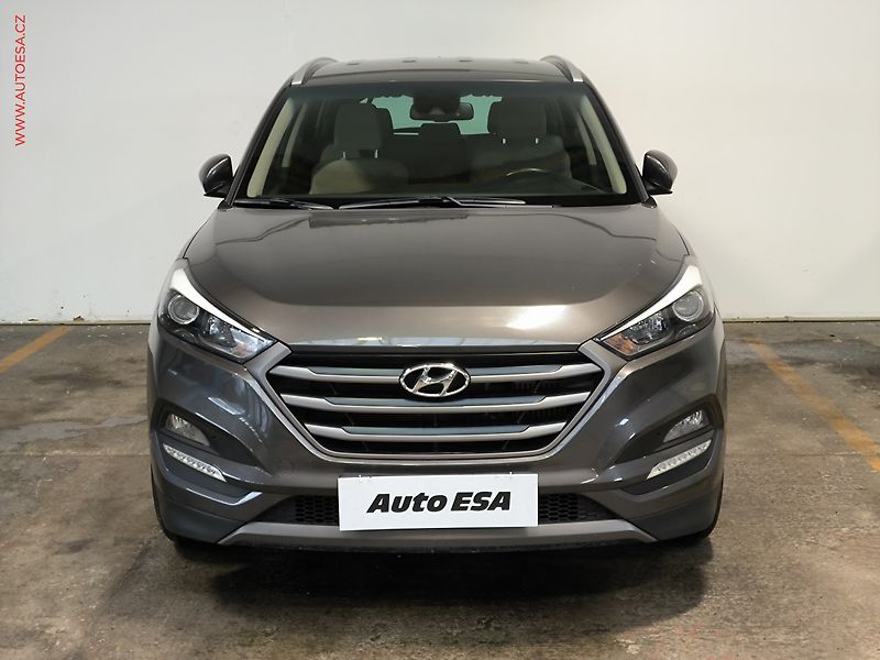 Hyundai Tucson (2016) 1.7 CRDi, ČR, Navi, kamera - fotka 2 z 17