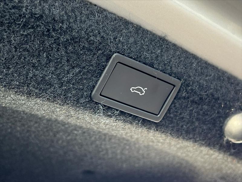 Škoda Octavia 2,0 TDi 85 kW TOP SELECTION  I - fotka 23 z 25