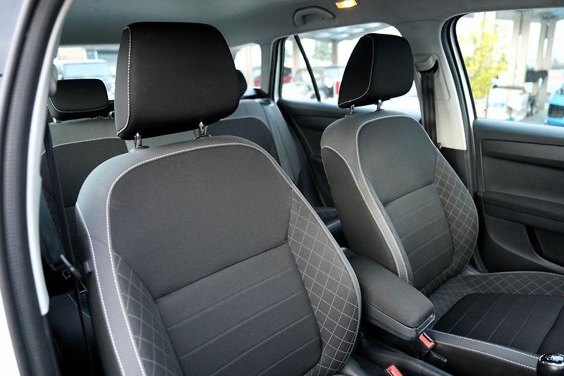 Škoda Fabia 1.0 TSI 70kW Ambition ČR - fotka 26 z 36