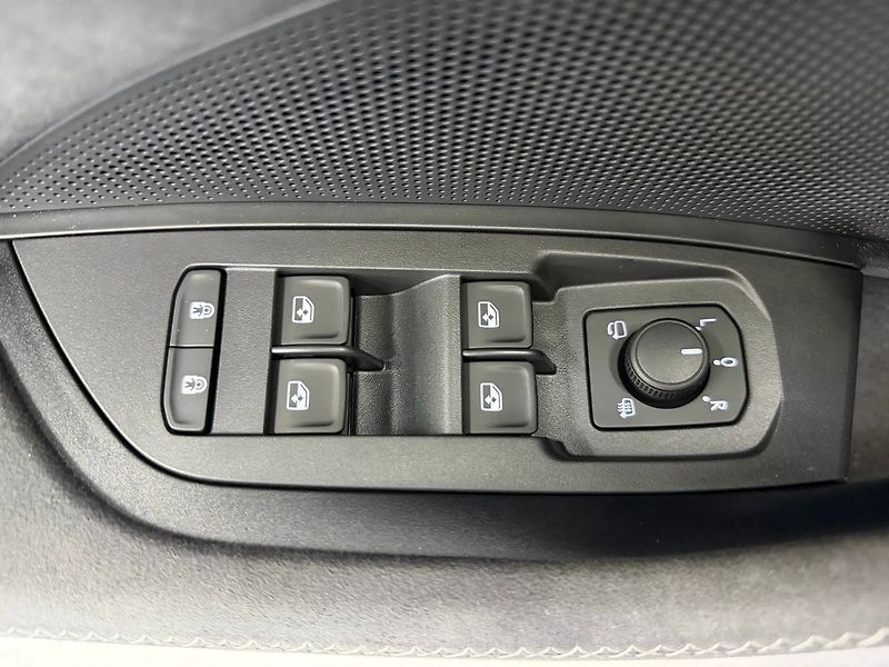 Škoda Kodiaq 2.0TDI DSG 4X4 SPORTLINE, WEBA - fotka 27 z 32