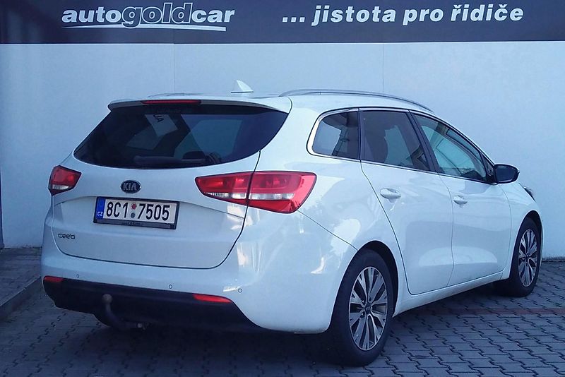 Kia Ceed Sportswagon Cool 1.6 GDI - fotka 3 z 16