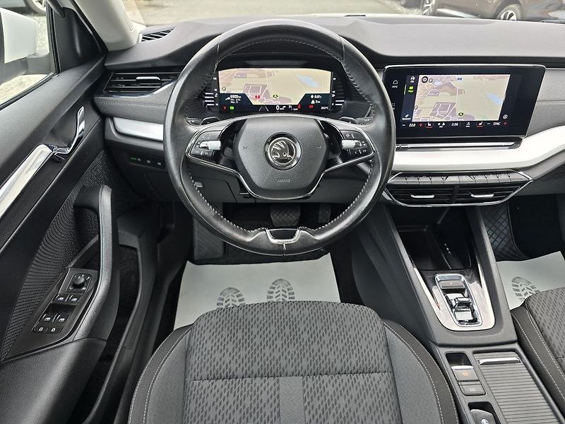 Škoda Octavia 110kW DSG STYLE + NAVI - fotka 9 z 41