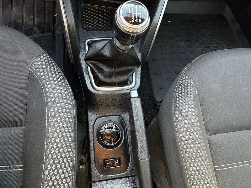 Dacia Duster 1.5 BlueDCi 4x4 PRESTIGE ČR DP - fotka 13 z 25