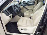 Volkswagen Tiguan (2010) 2.0 TSi R-Line 4x4 - náhled 18