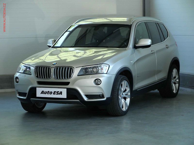 BMW X3 (2012) 3.0d xDrive 30d, 2.maj,ČR - fotka 3 z 24