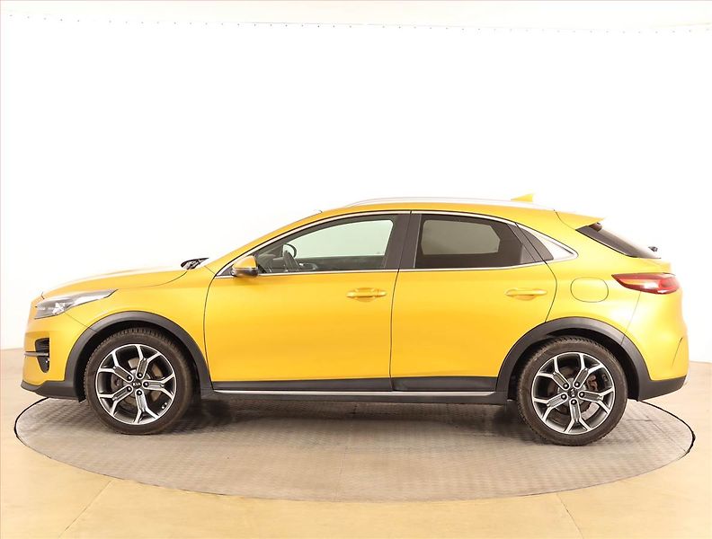 Kia XCeed (2020) Gold 1.6 CRDi, Automat - fotka 3 z 19