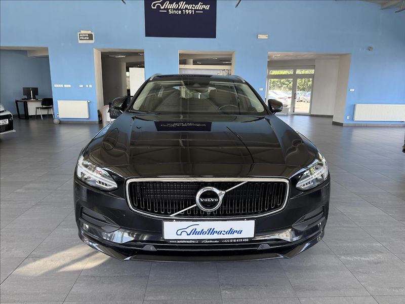 Volvo V90 2,0   140kW,D4,AWD,SERVISKA, - fotka 2 z 34