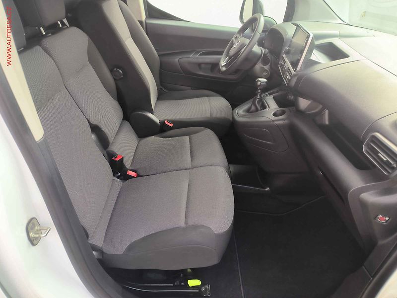 Opel Combo (2022) 1.5CDTi L2 DÍLNA, AC, park. - fotka 21 z 22