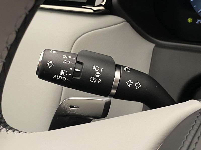 Land Rover Range Rover Velar D300 Dynamic SE REZERVACE - fotka 28 z 61