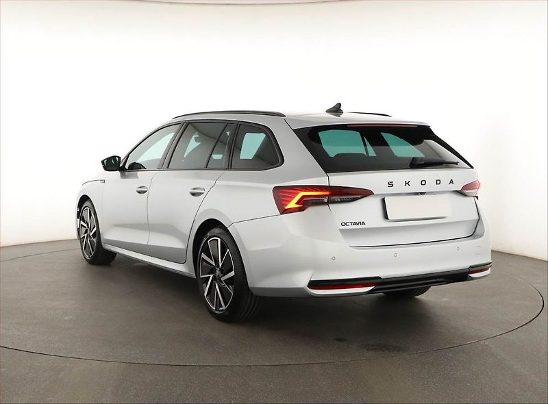 Škoda Octavia (2025) 2.0 TDI, SPORTLINE, KEYLESS - fotka 4 z 25