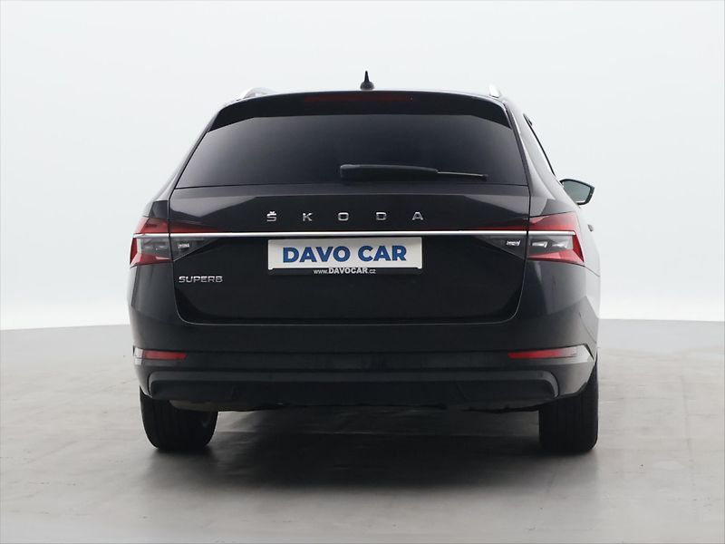 Škoda Superb 2,0 TDI 140kW DSG Style LED - fotka 6 z 34
