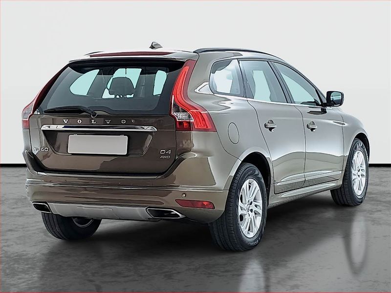 Volvo XC60 (2016) D4, 4X4, Automat, Serv.kniha - fotka 5 z 19