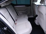 Škoda Superb 2,0 TDI  110 kW DSG DPH CZ - náhled 13