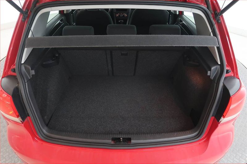 Volkswagen Golf (2009) 1.4 TSI, Automat - fotka 14 z 15