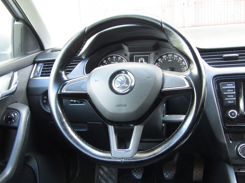 Škoda Octavia (2018) 1.6 TDI 81kW  4X4 - fotka 16 z 40
