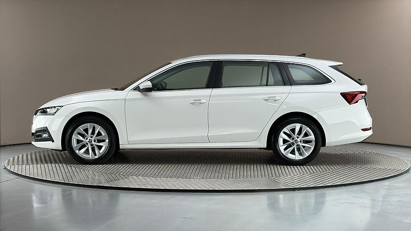 Škoda Octavia 2.0 TDI DSG Style Combi - fotka 4 z 25