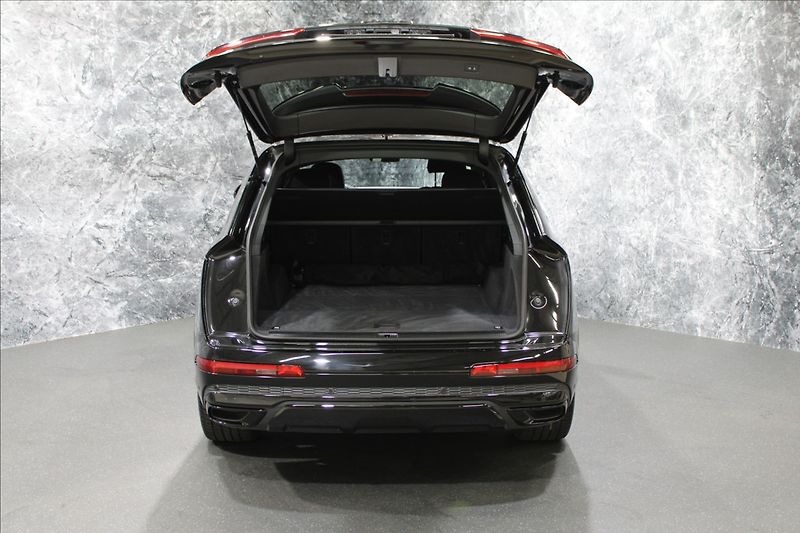 Audi Q7 3,0 TDI quattro S-Line - fotka 5 z 36