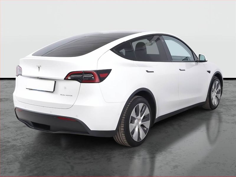 Tesla Model Y (2022) Long Range AWD 79kWh, SoH 91% - fotka 5 z 23