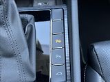 Škoda Superb 2,0 TDI DSG Premium Edition - náhled 32