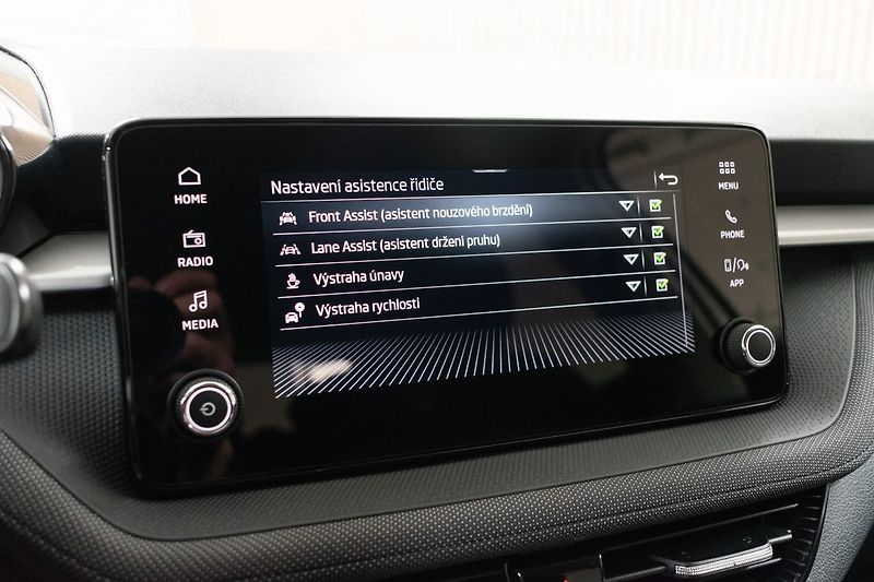 Škoda Fabia 1.0 TSI DSG*130 EDITION*ZÁRUKA - fotka 26 z 35
