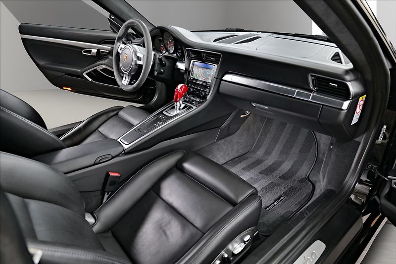 Porsche 911 Turbo / BURMESTER /CHL.SED - fotka 24 z 25
