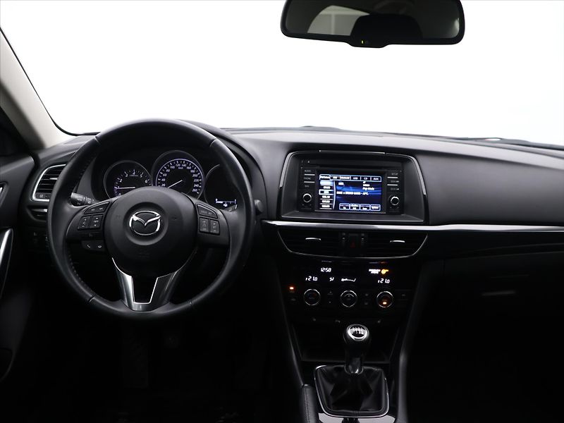 Mazda 6 2.0 107kW Center-Line - fotka 22 z 30