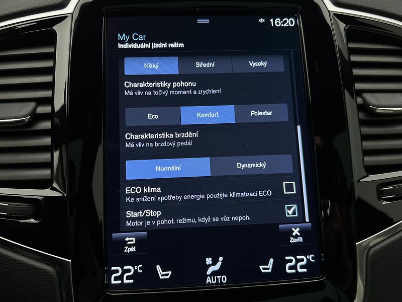 Volvo XC90 B5 AWD R-DESIGN 7 MÍST AUT - fotka 39 z 48
