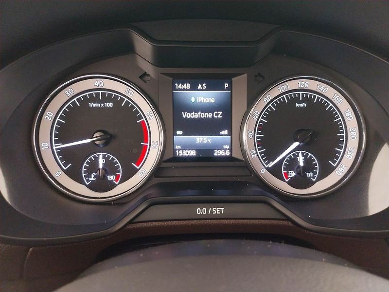 Škoda Octavia (2017) Laurin&Klement 1.8 TSI, 4X4 - fotka 11 z 25